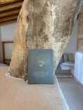 Bild in Galerie laden, born manifestor